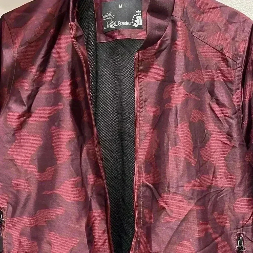 Men’s maroon bleau grandeur windbreaker size: medium